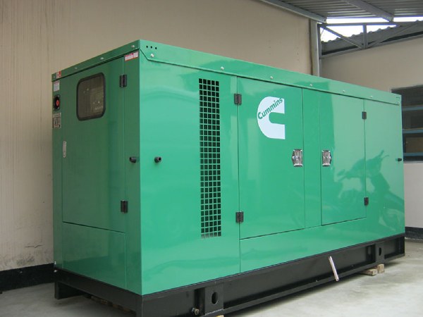 Vỏ máy phát điện Cummins được sản xuất theo tiêu chuẩn quốc tế 
